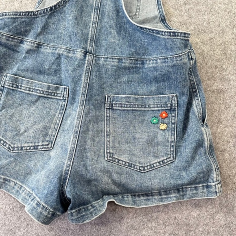 Aerie Size Small Denim Shortall Overalls Medium Wash Daisy Embroidery Summer - Picture 9 of 10